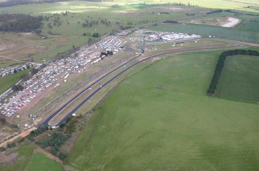 Symmons_Plains.jpg